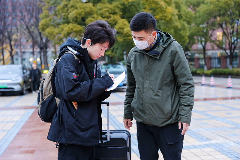 LIN_2068.jpg